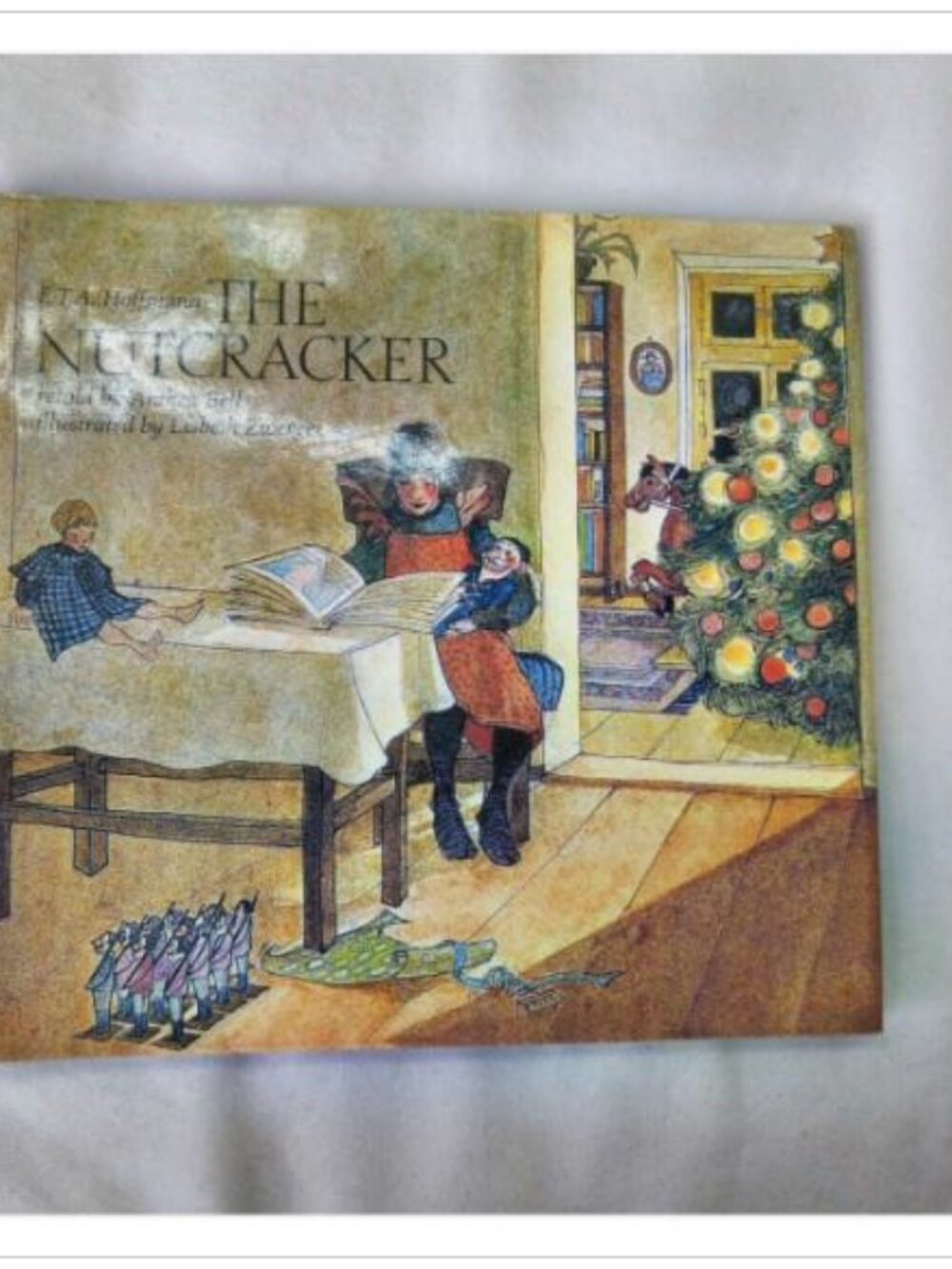 The Nutcracker Retold by Anthea Bell Illustrated by Lisbeth Studio 1987 HC